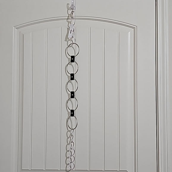 ASOS DESIGN oversized multi ring waist and hip belt in silver - Picture 4 of 6